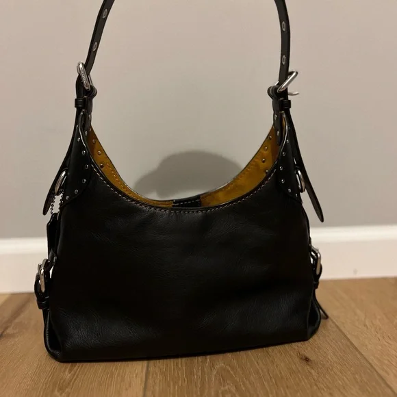 Coach Black Pebbled Leather Shoulder Bag with Silver Hardware - Picture 3 of 8